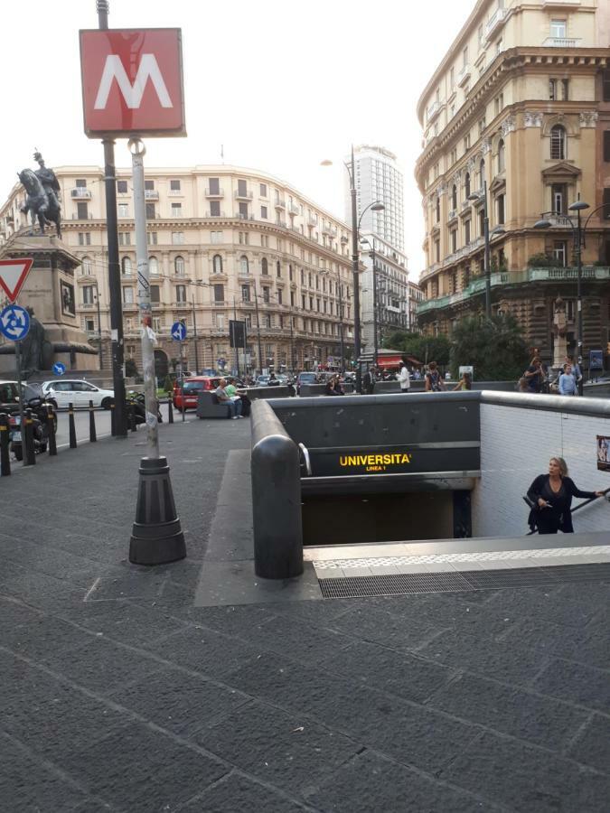 Appartamento Domus Campanile Napoli Esterno foto
